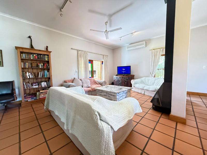 4 Bedroom Property for Sale in Die Wingerd Western Cape